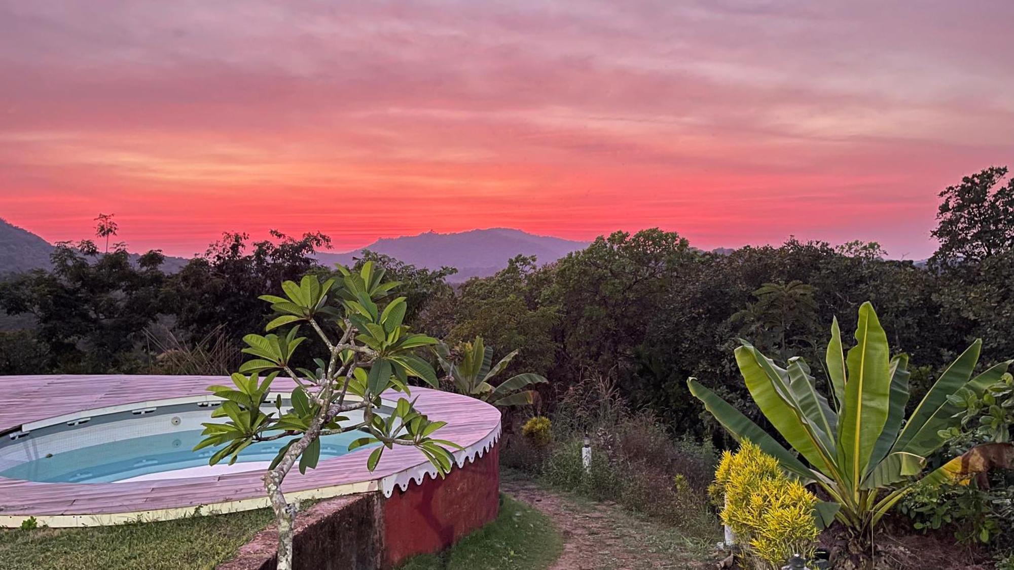 Porsu Hotel Canacona Bagian luar foto