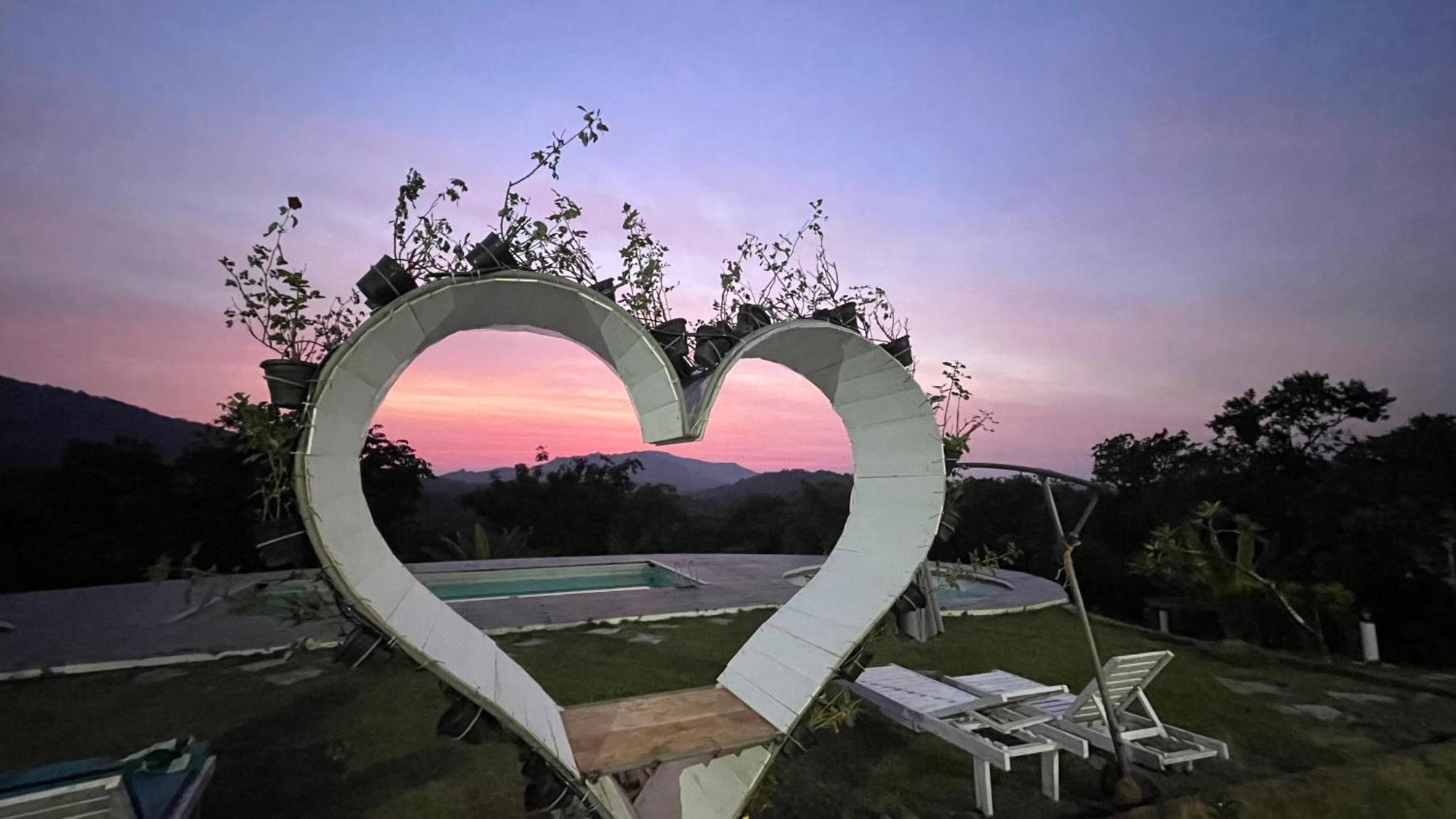Porsu Hotel Canacona Bagian luar foto